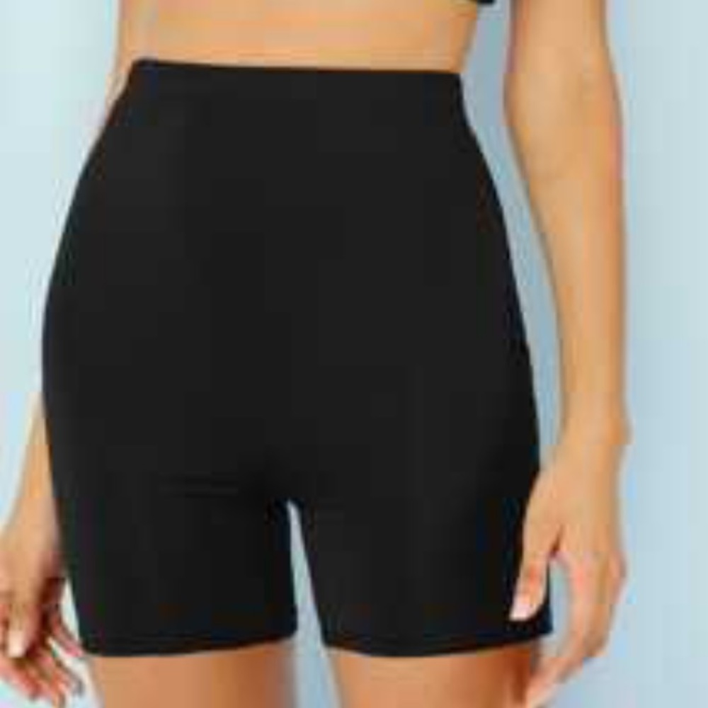 NWOT polyester bike shorts
